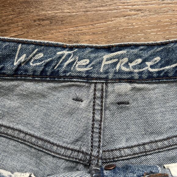 Free People Jeans Womens 26 Chewed Up Mid-Rise Straight Button Fly Distressed - Picture 4 of 13